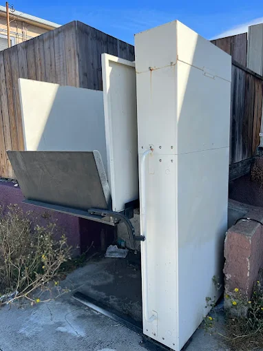 What’s the Difference Between a Porch Lift and a Ramp?